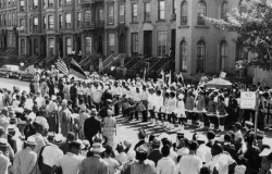 Members of the UNIA in Harlem, 1920s. Image: Black Business Network